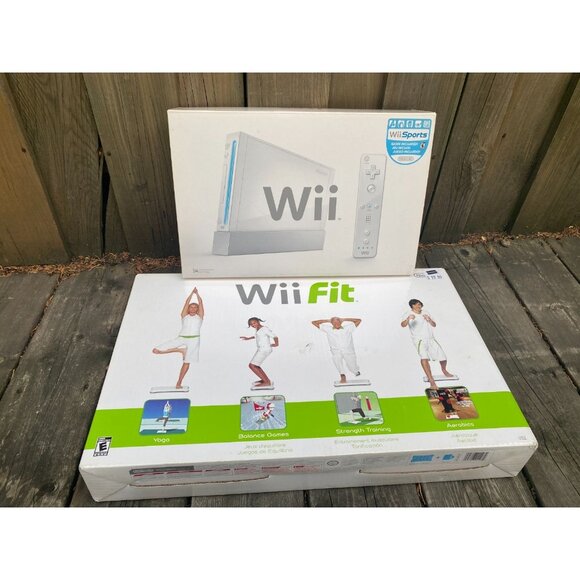 Nintendo Wii Sports Console Bundle With Wii Fit Complete In Box Tested - Picture 9 of 16